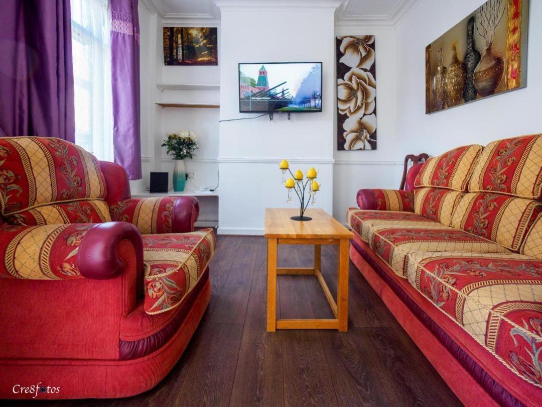 12 Cornwallis Lodge Family Room 1 Stoke-on-Trent 外观 照片