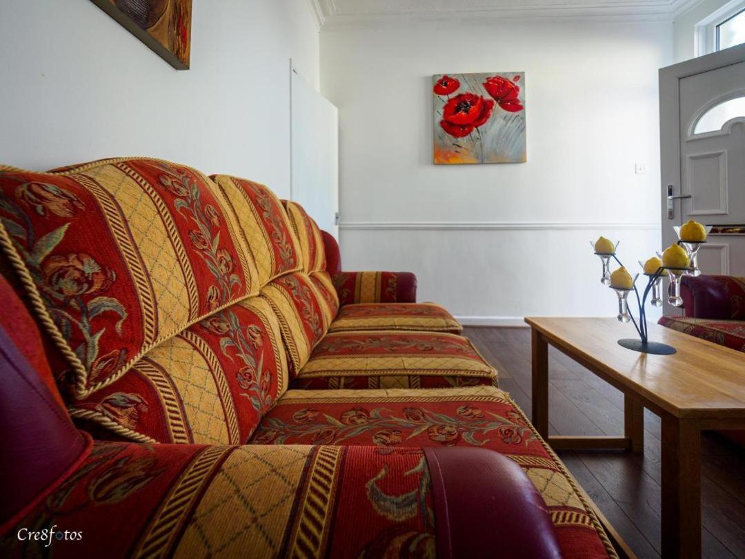 12 Cornwallis Lodge Family Room 1 Stoke-on-Trent 外观 照片